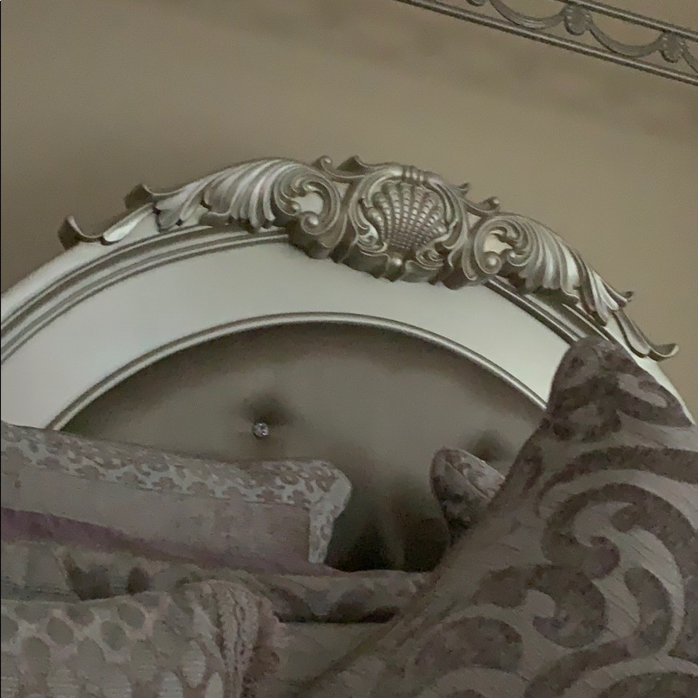 Meet your Posher, Natasha